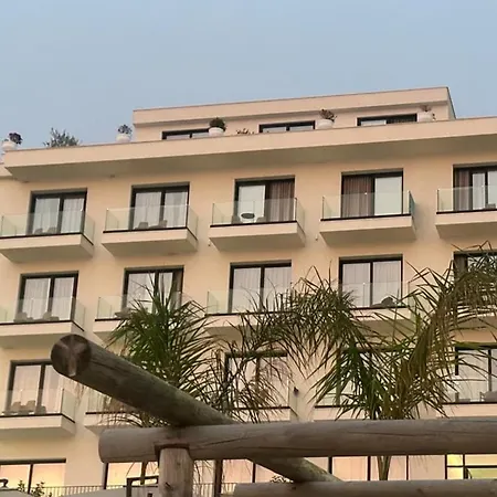 Swiss Rivage 4* Radhimë