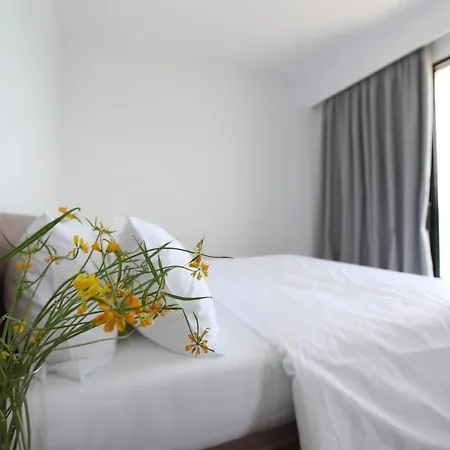 Swiss Rivage Hotell Radhimë